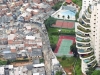 12. Πλούτος VS φτώχεια: Πολυτελή διαμερίσματα VS φαβέλες, Βραζιλία.